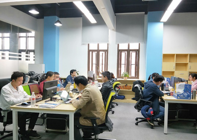 华为(南宁)软件开发云创新中心携手聚伍科技，共筑南宁办公软件开发与销售新生态